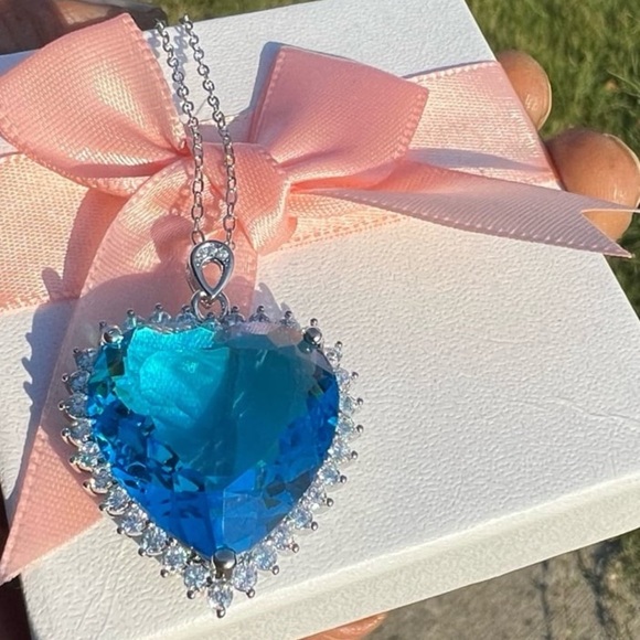 Ladies Heart Necklace 4.8CT sapphire silver - Picture 5 of 10